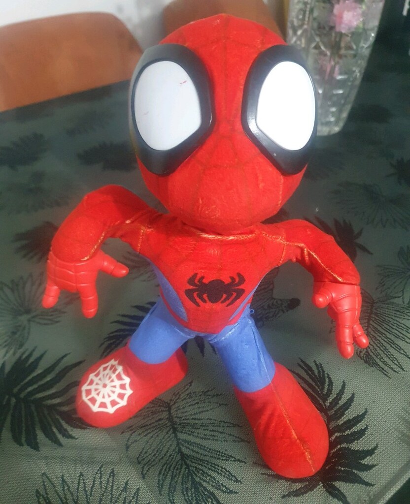 Spidey And Hıs Amazıng Frıends Dans Eden Spider-man hareket ediyor - 2