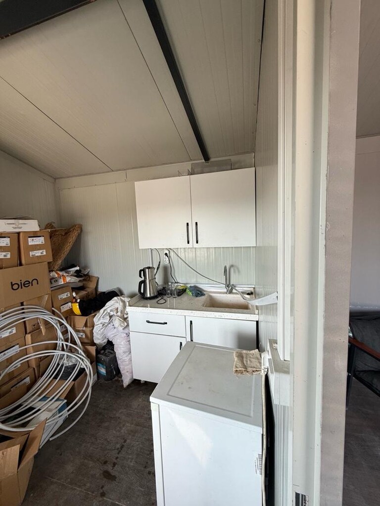 satılık konteyner 8* 3 ebatında sundurmalı mutfaklı inverter klimalı - 2