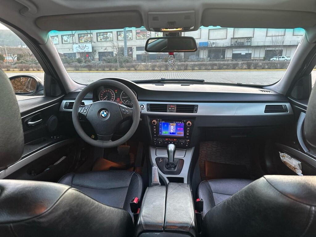 2005 model e90 320i - 10