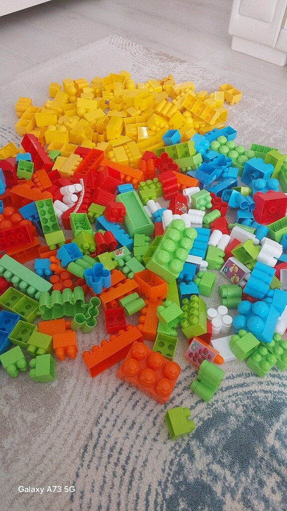 Lego oyuncak 300 adet - 4