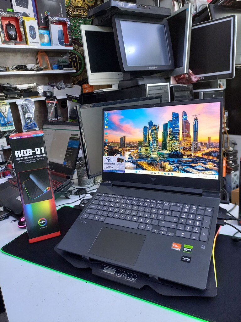 HP VİCTUS RYZEN 7 7840 HS RTX 4060 120 WATT 16 GB RAM DDR5 120 WATT - 5