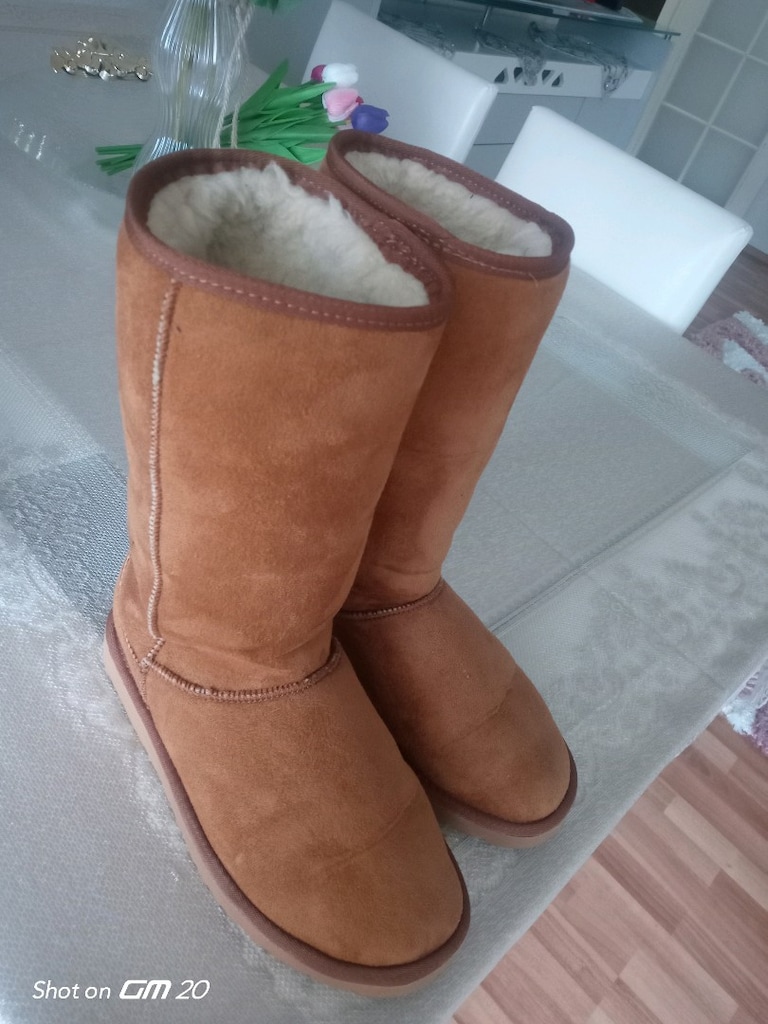 UGG Marka Çizme — görsel 2/4