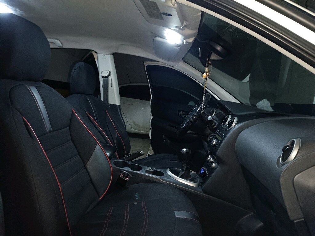 2011 model Nissan Qashqai - 10