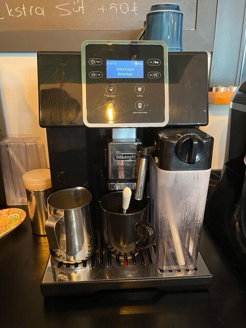 Delonghi Tam Otomatik Kahve Makinesi