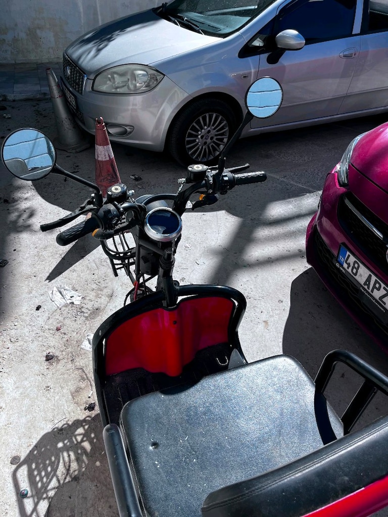 ruhsatlı Meka marka 3 tekerlekli elektrikli motorumuz satılıktır. - 5