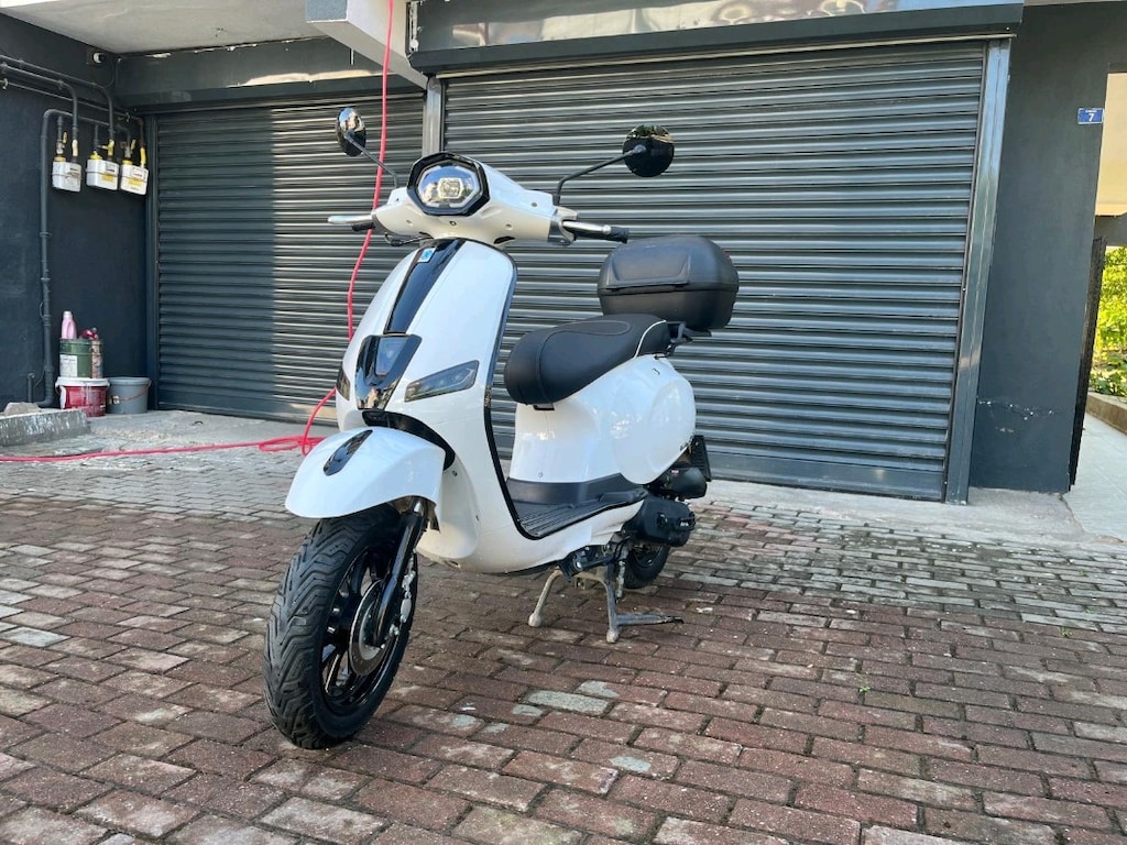 TERTEMİZ Mondial WİNG50 B ehliyet kullanır