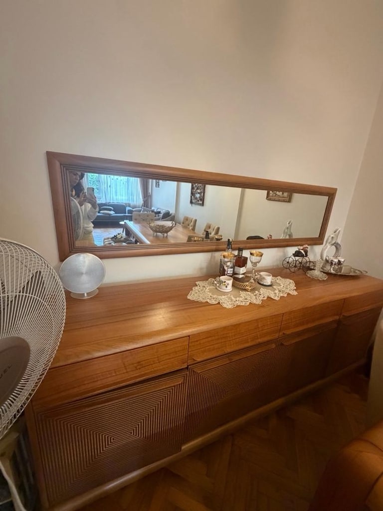 Tetri Home Yemek Odası Takımı – Masa, 4 Sandalye, Bench, Büfe ve Ayna - 5