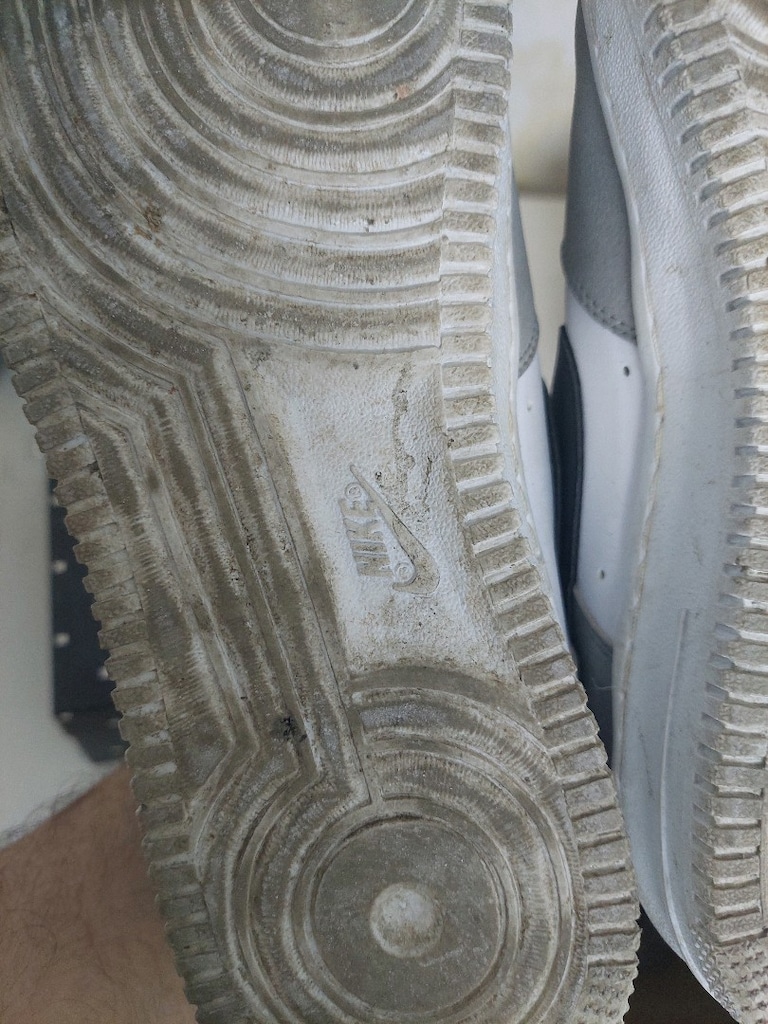 Nike spor ayakkabı. 47 numara. Temiz. Yırtığı söküğü yok - 9