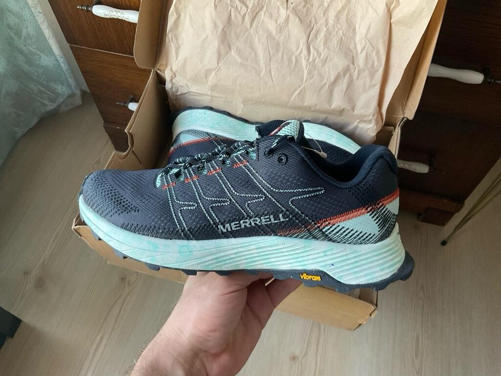 40 numara merrel spor ayakkabı sıfır