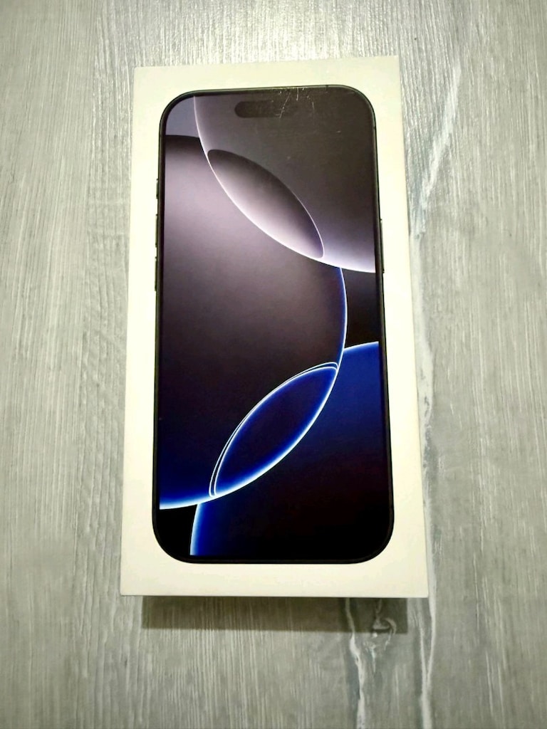 Sıfır Ayarında iPhone 16 PRO - 5