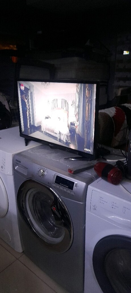 Satılık 82 ekran tv - 2