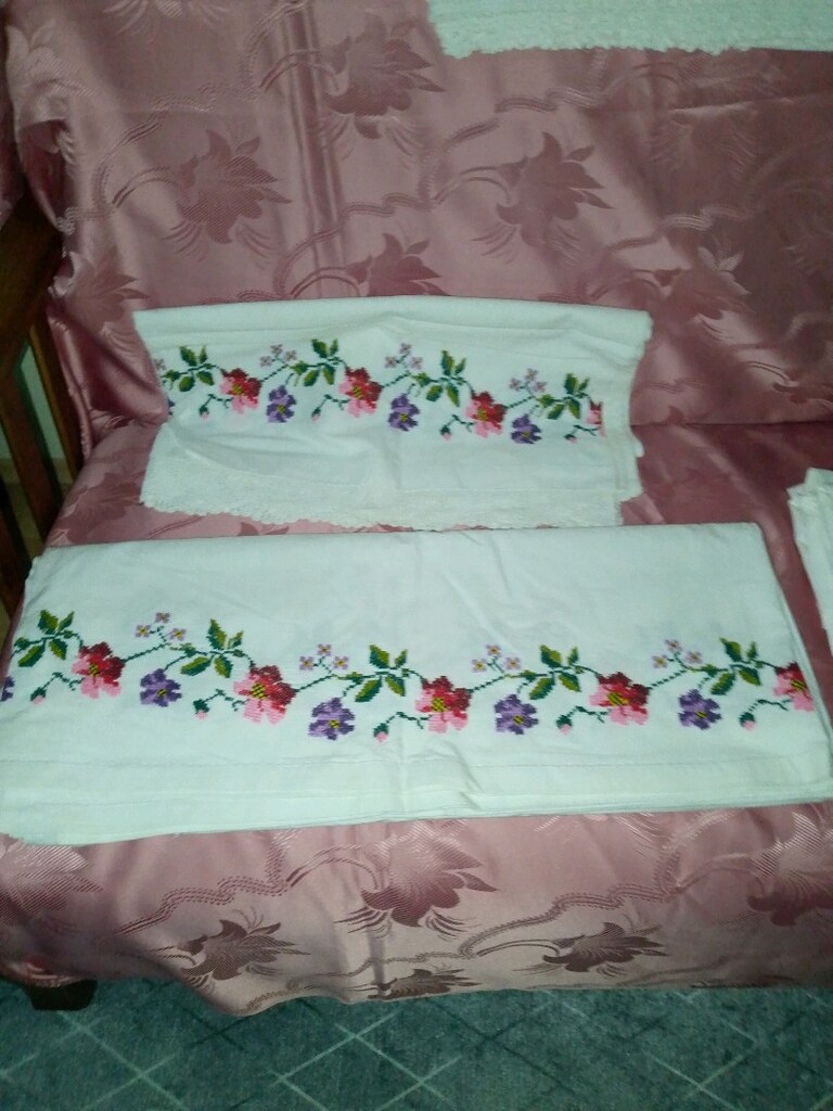 2 tane karyola etek - 2