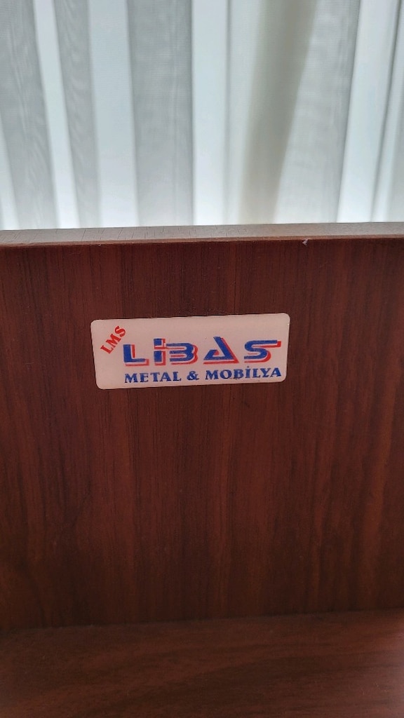 Libas Raf,Kitaplık - 2