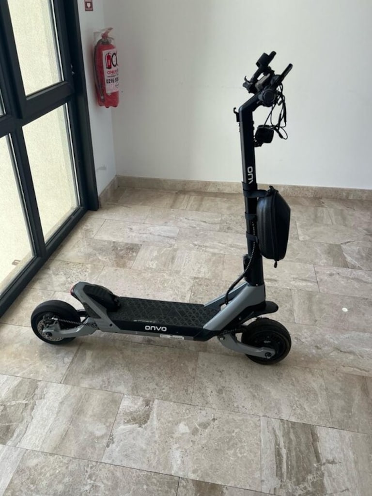 ONVO RX-05 elektrikli scooter. 673 km'dedir - 12