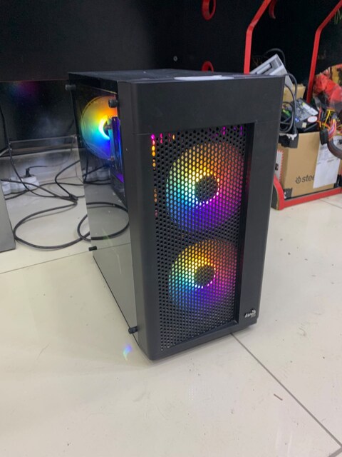 i5 6402P 8GB Ram RX80 8GB 512GB SSD Kredi Kartı Geçerli