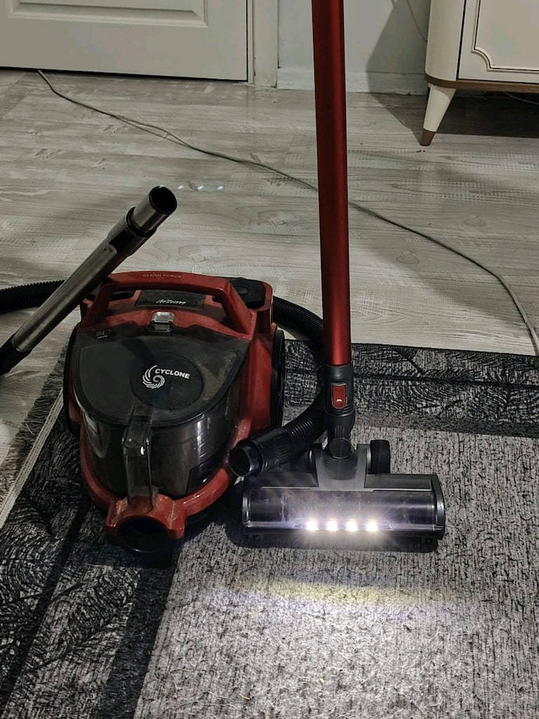 2 adet elektrikli süpürge - 3