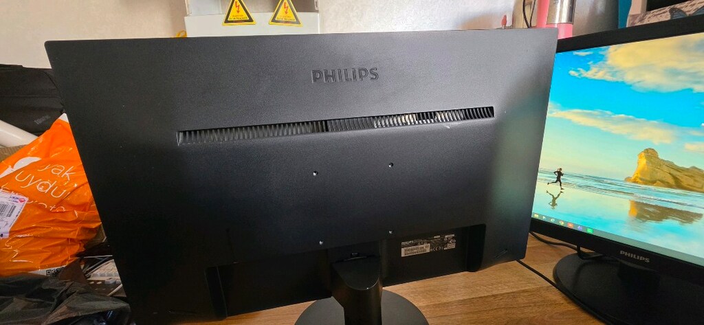 Philips 27" Full HD HDMI Monitör – Temiz ve Sorunsuz - 5