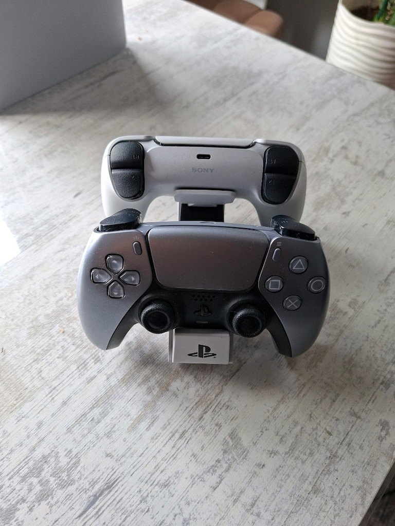 Play station 5 - 4