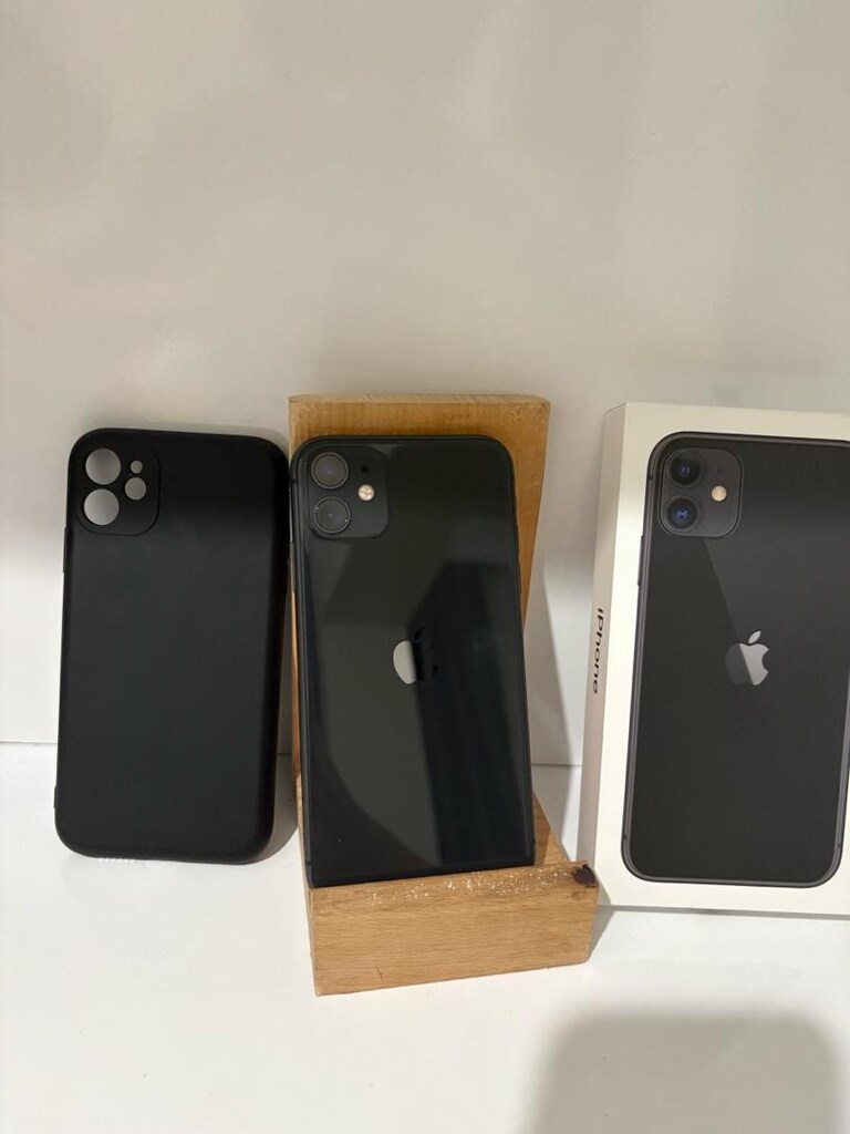 iPhone 11 - 4