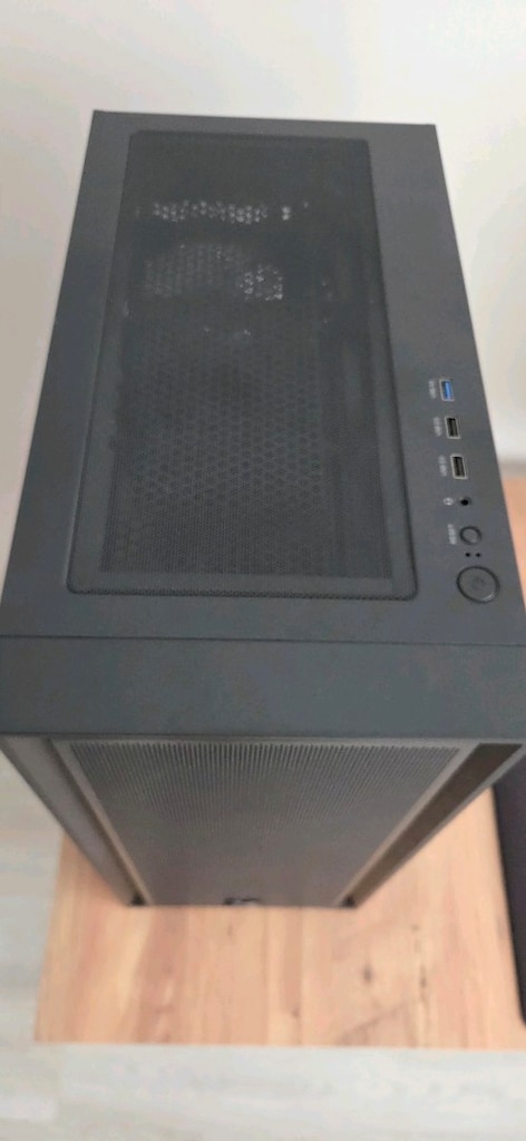 7 aylık tertemiz sıfır gibi gaming kasa monitör - 3