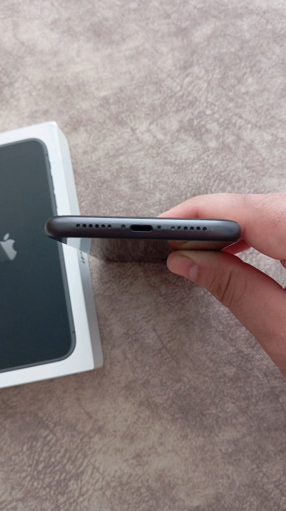 İPHONE 11 64 GB TR - 6