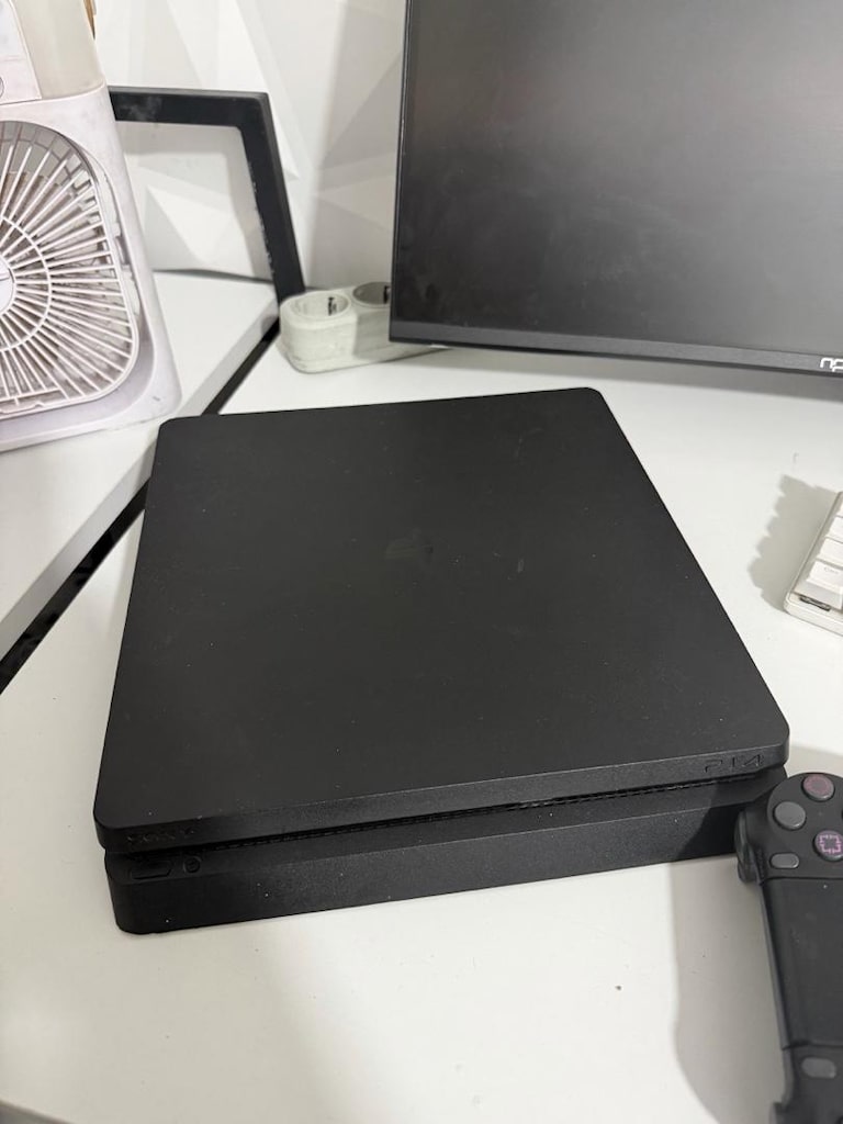Ps 4 slim satılık