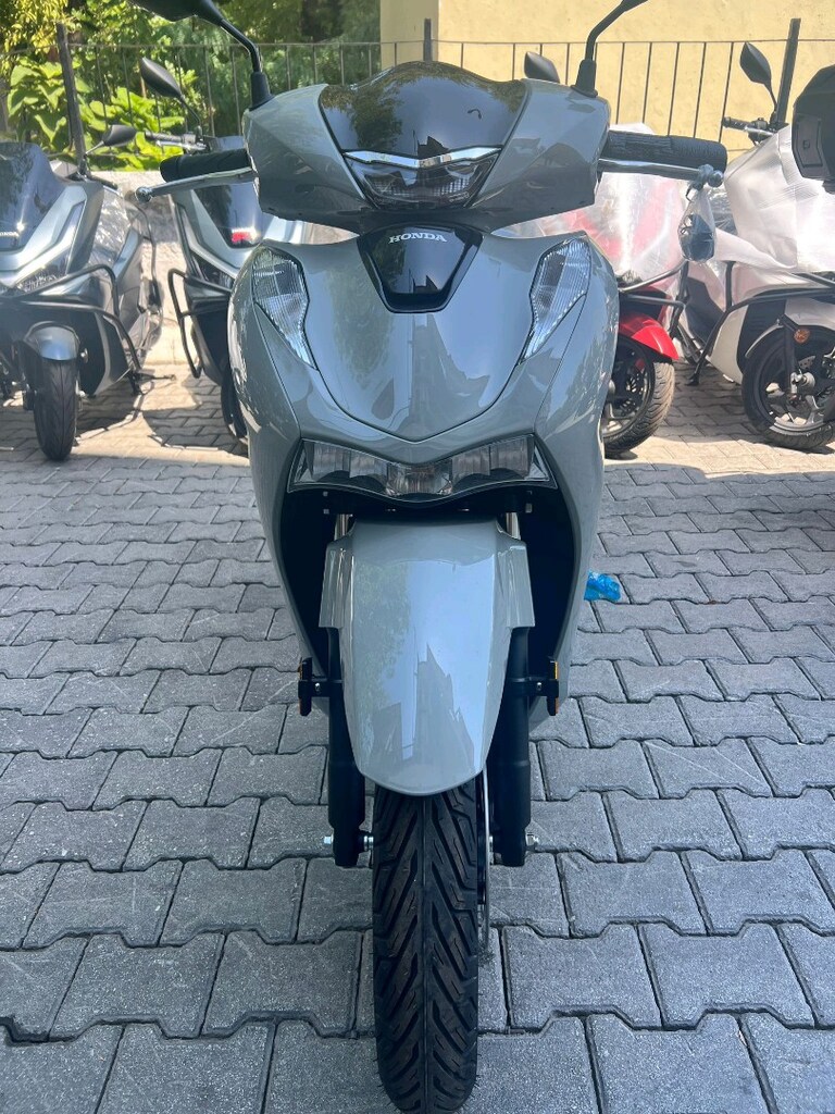 HONDA SH125 - 3