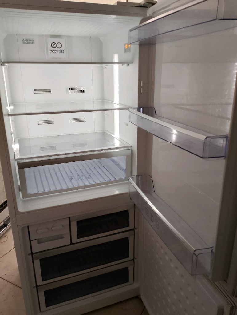 Beko nofros buzdolabı nakliye kurulum dağil sorunsuz - 5