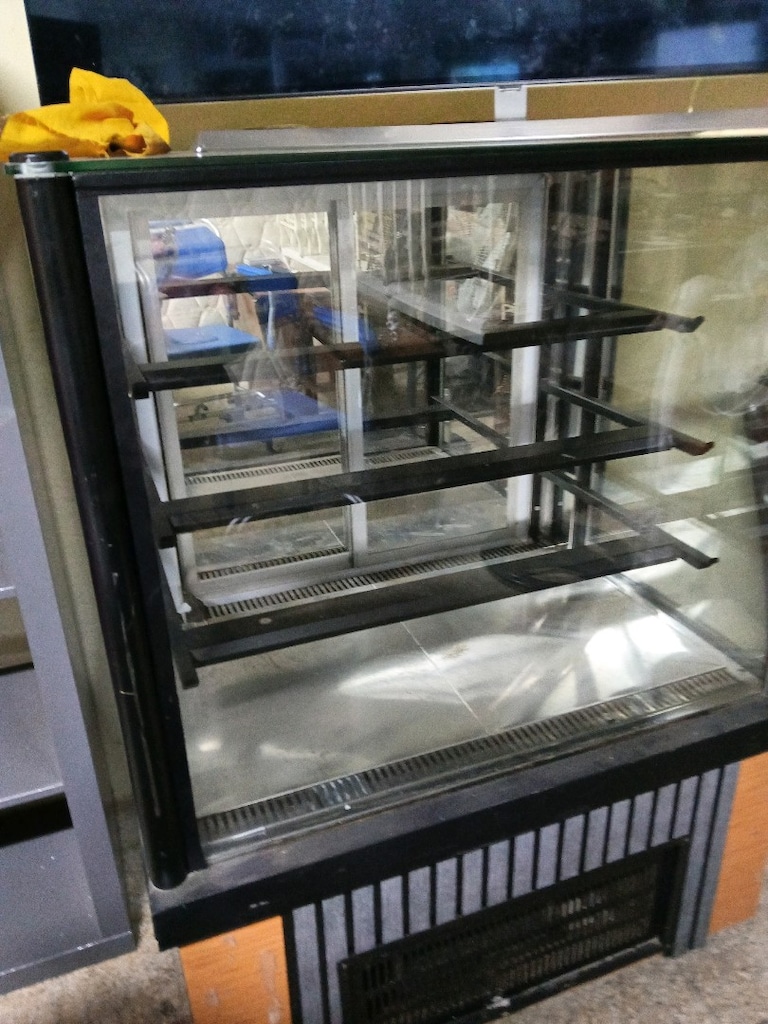 yaş pasta dolabı temiz Sağlam - 2