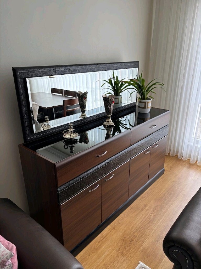 İSTİKBAL Marka Komple Salon Takımı (Oturma Grubu ve Yemek Odası