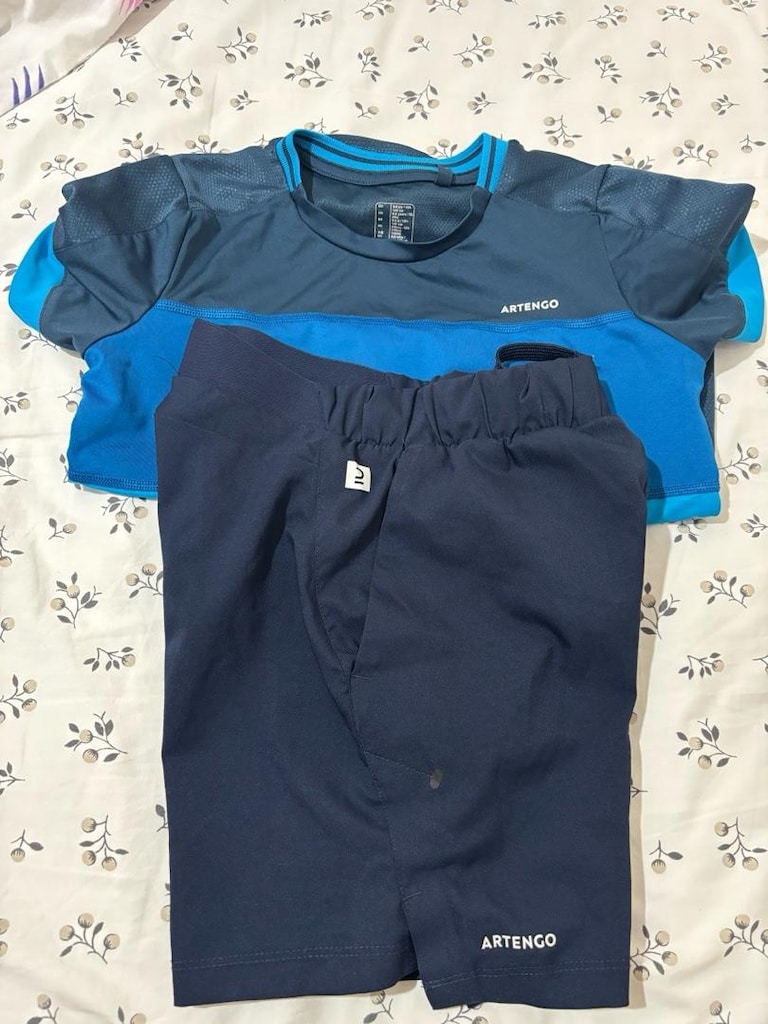 decathlon tenis kiyafeti 8-9 yas - 2