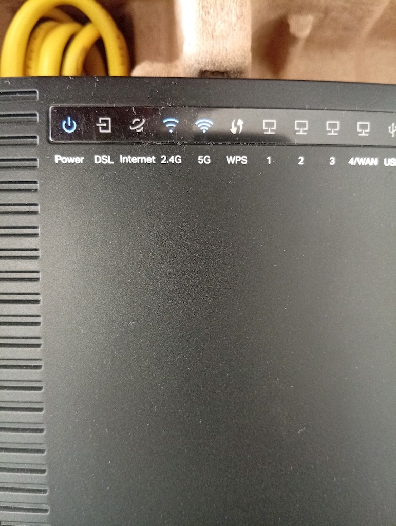 TP-Link VC220-G3U 4 Port 1200 Mbps 5GHz VDSL2 Modem - 2