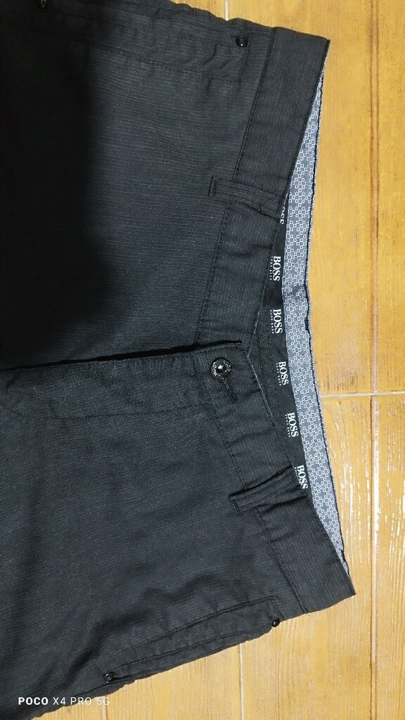 #Hugo Boss  çok pahalı ve ünlü markadan bermuda şort pantolon.. - 5