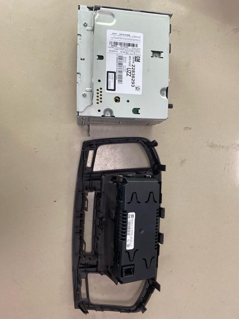 Opel İnsigna orjinal alt ve üst teybi (A1 kasa) - 4