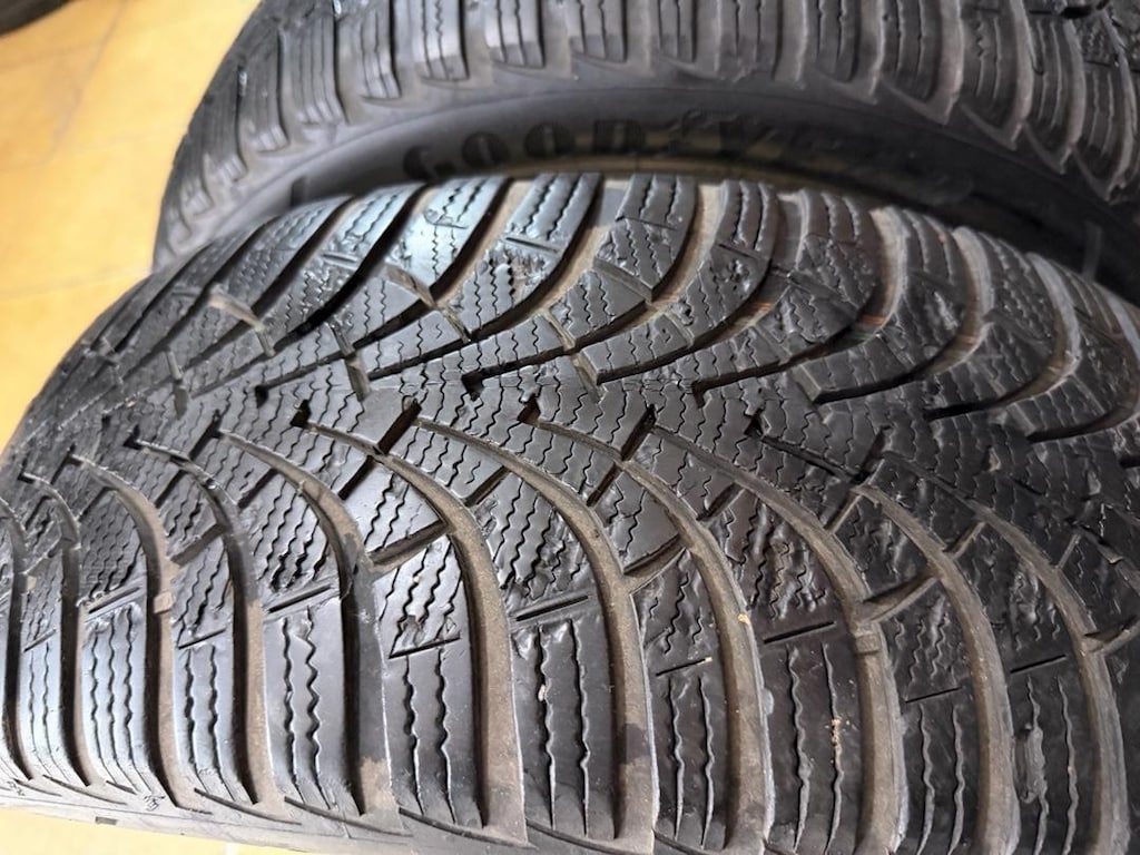 195/55/16 GOODYEAR marka 2 ad kış lastiği - 2