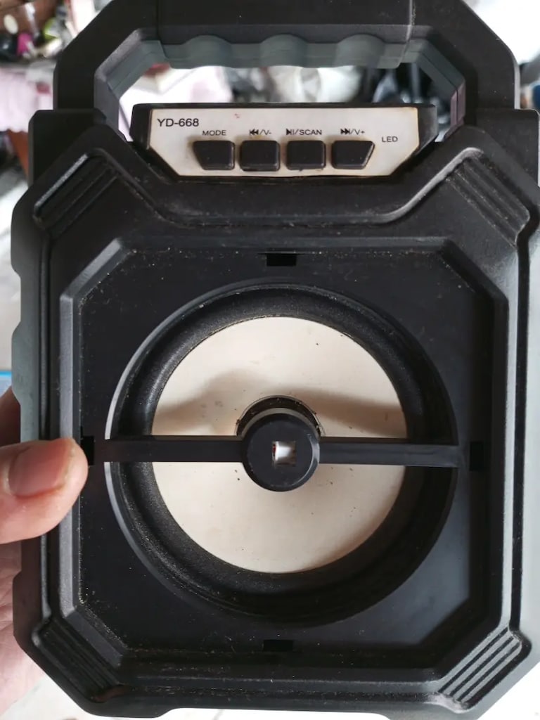 Arızalı Bluetooth flash bellek hafıza kartı radyo çalar bakım gerekli