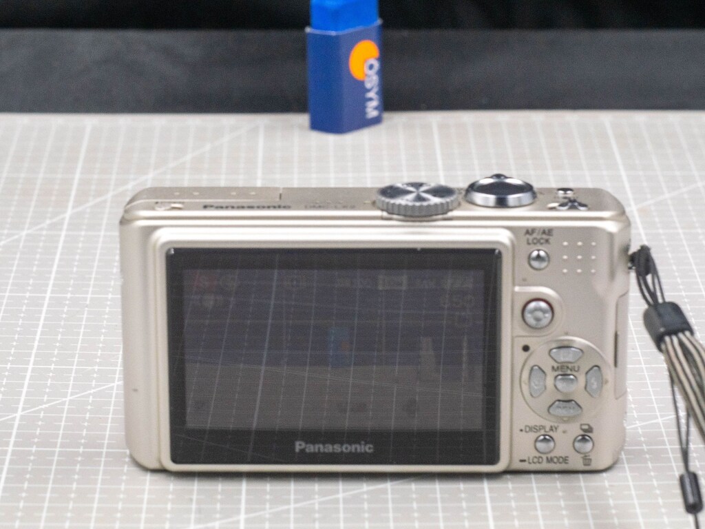 Panasonic Lumix DMC-LX2 Dijital Fotoğraf Makinesi Leica Lensli - 6