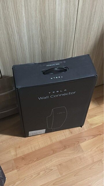 Tesla Wall Connector Gen 3 Sarj Cihazı