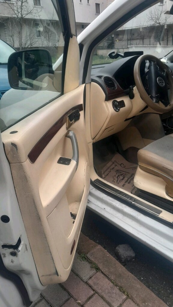 wolswagen cadi - 8
