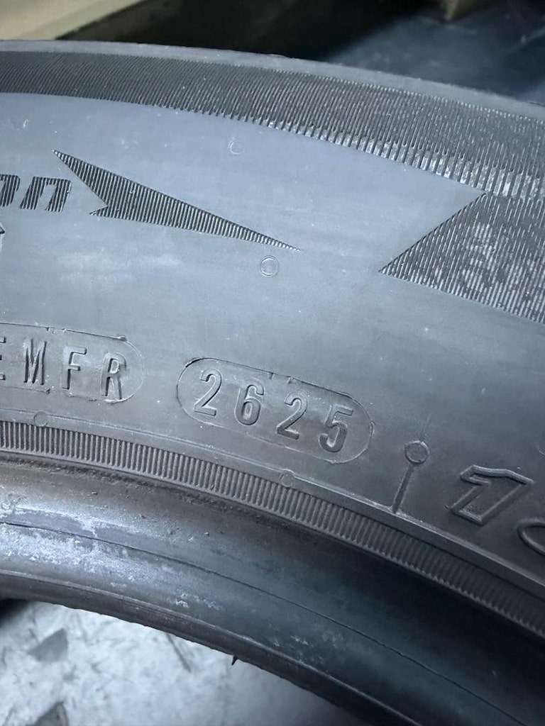 Nexen 185 / 65 / 15 kışlık lastik ( 2025 ) tarih 1 aylık - 3