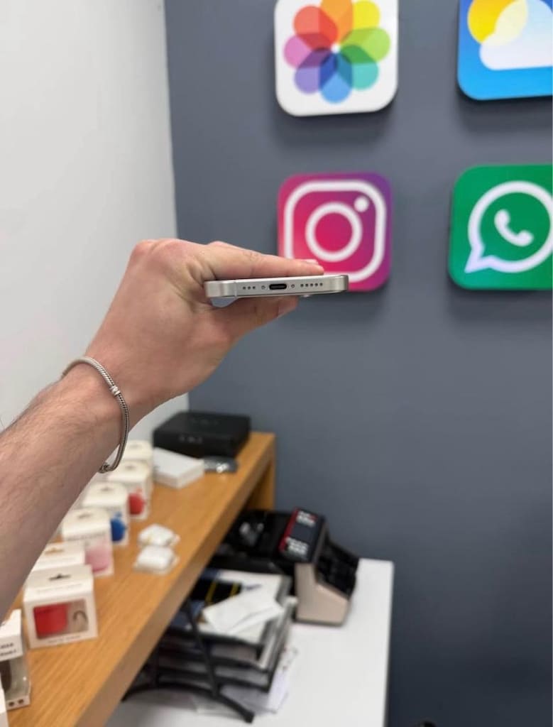 İphone 15 Pro 128 Gb Beyaz Temiz - 5