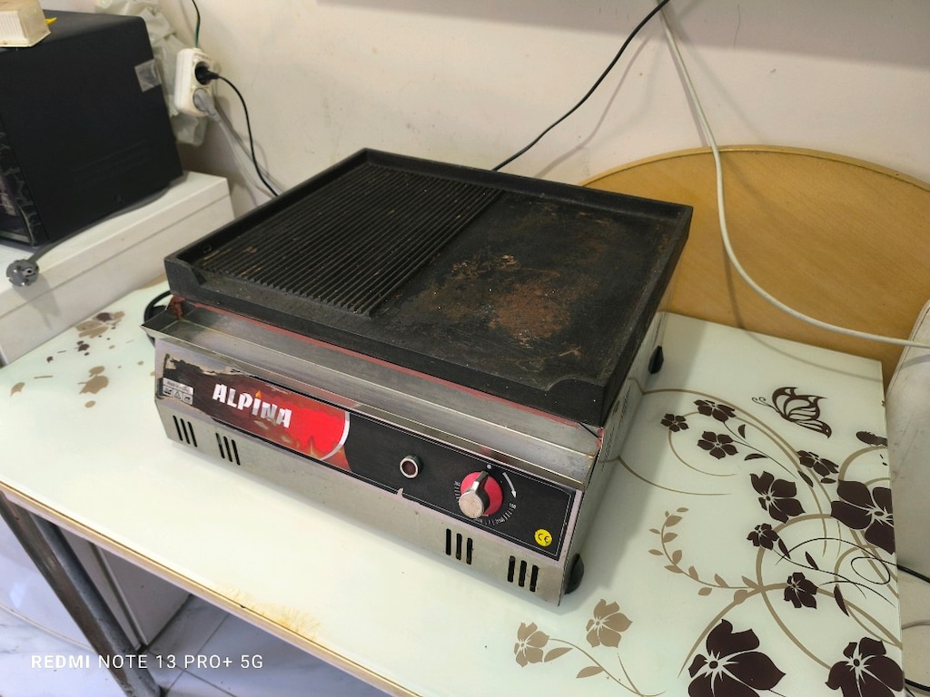 Alpina 50 cm Sanayi Tipi Elektrikli Döküm Izgara - Temiz Durumda - 2