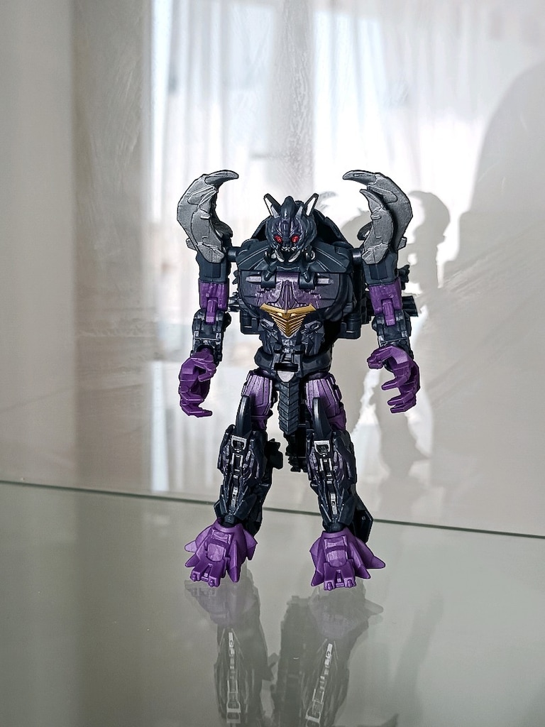 Transformers Studio Series SS-126 Deluxe Predacon Scorponok - 3