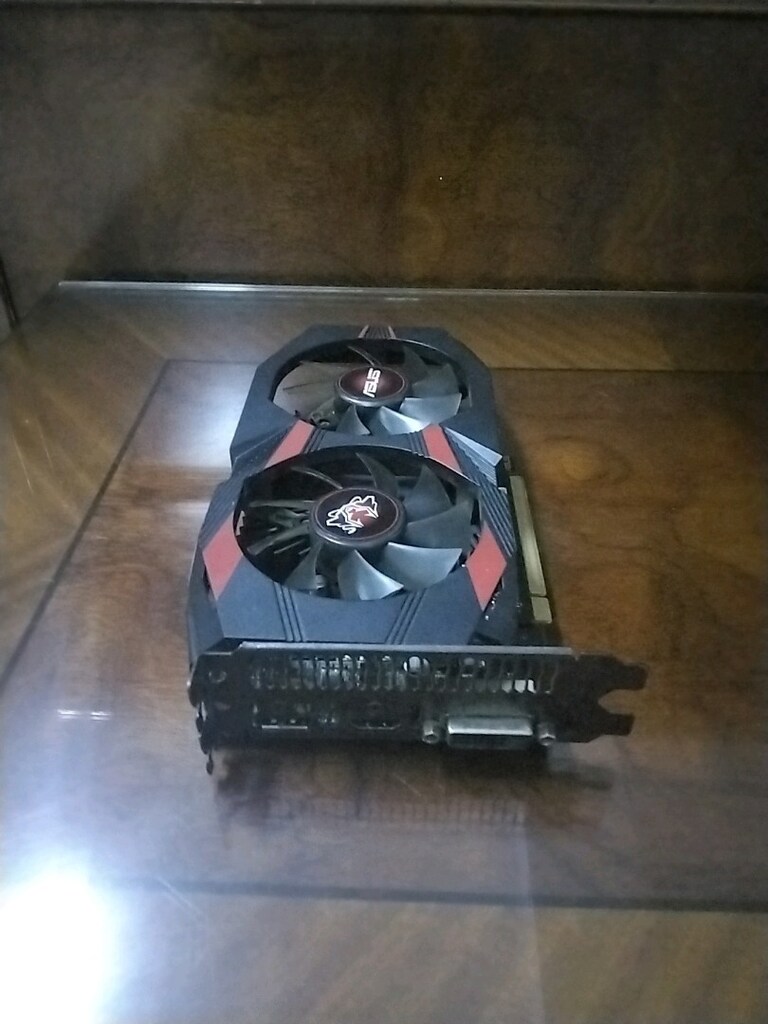 Asus GTX-1050 Ekran Kartı - 2