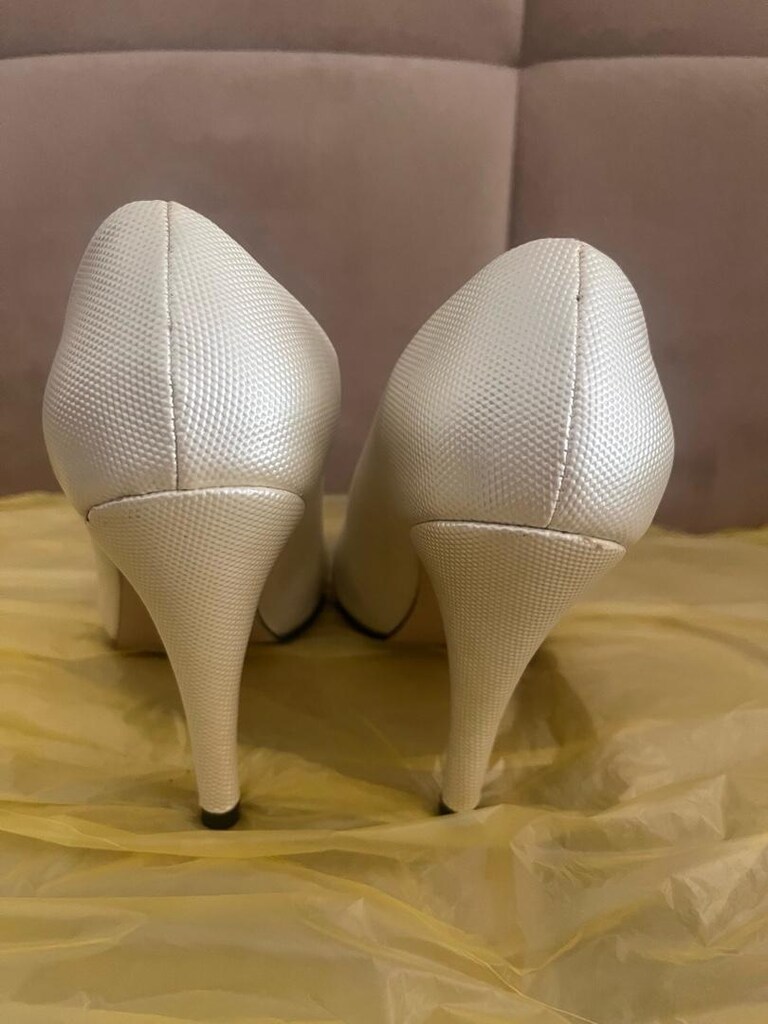 Krem Stiletto ayakkabı - 3