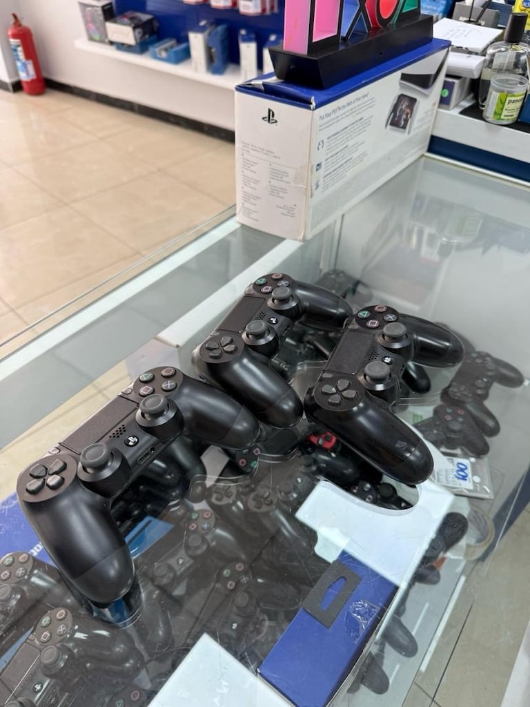 ORJİNAL PS4 kollar gameroom Mersin mağazadan!!! - 2