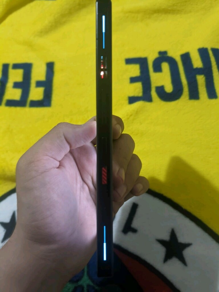 Aldın Aldın tertemiz Redmagic 11 Pro+ - 4