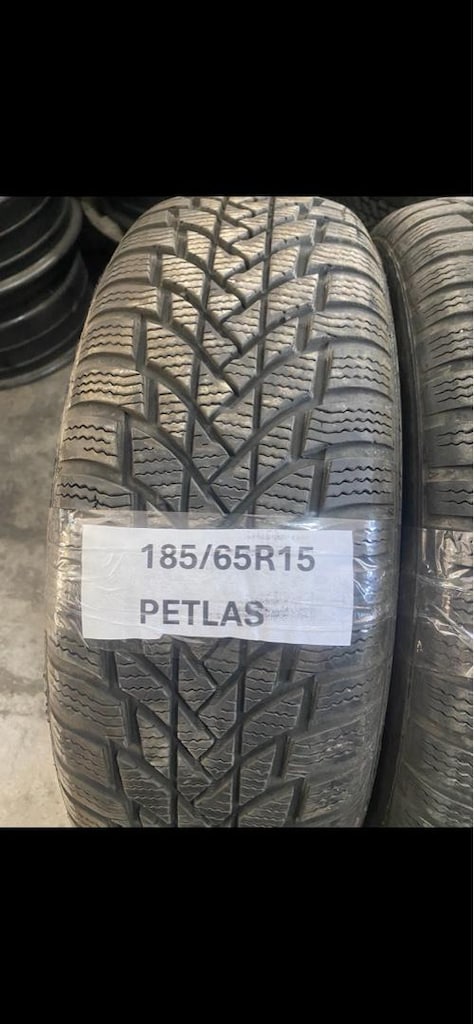 Petlas 185/65R15 Lastik kışlık - 2