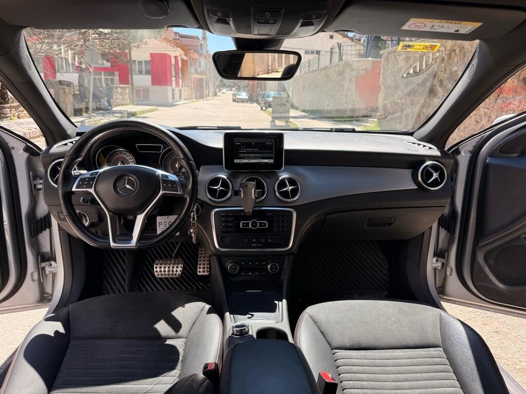 MERCEDES GLA 180CDI AMG 2015 - 14