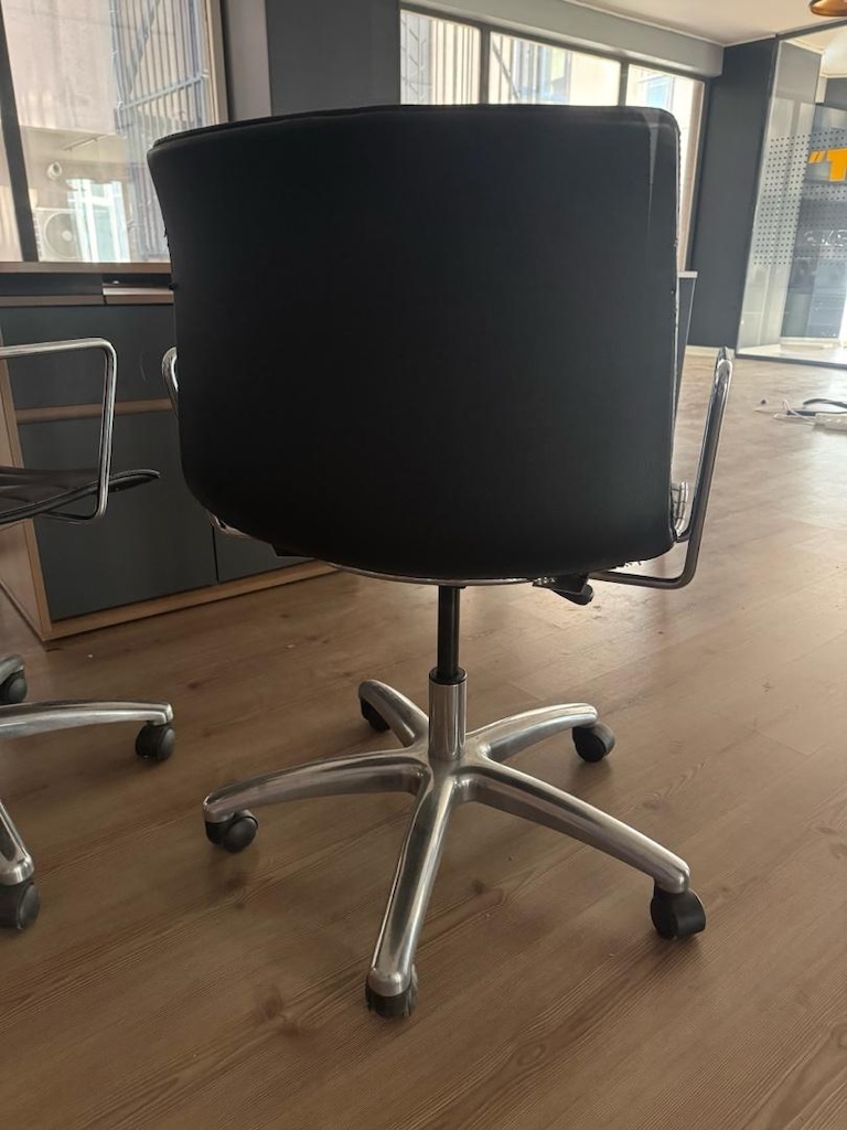 2 Adet Siyah Deri Görünümlü Metal Ayaklı Ofis Koltuğu - 6
